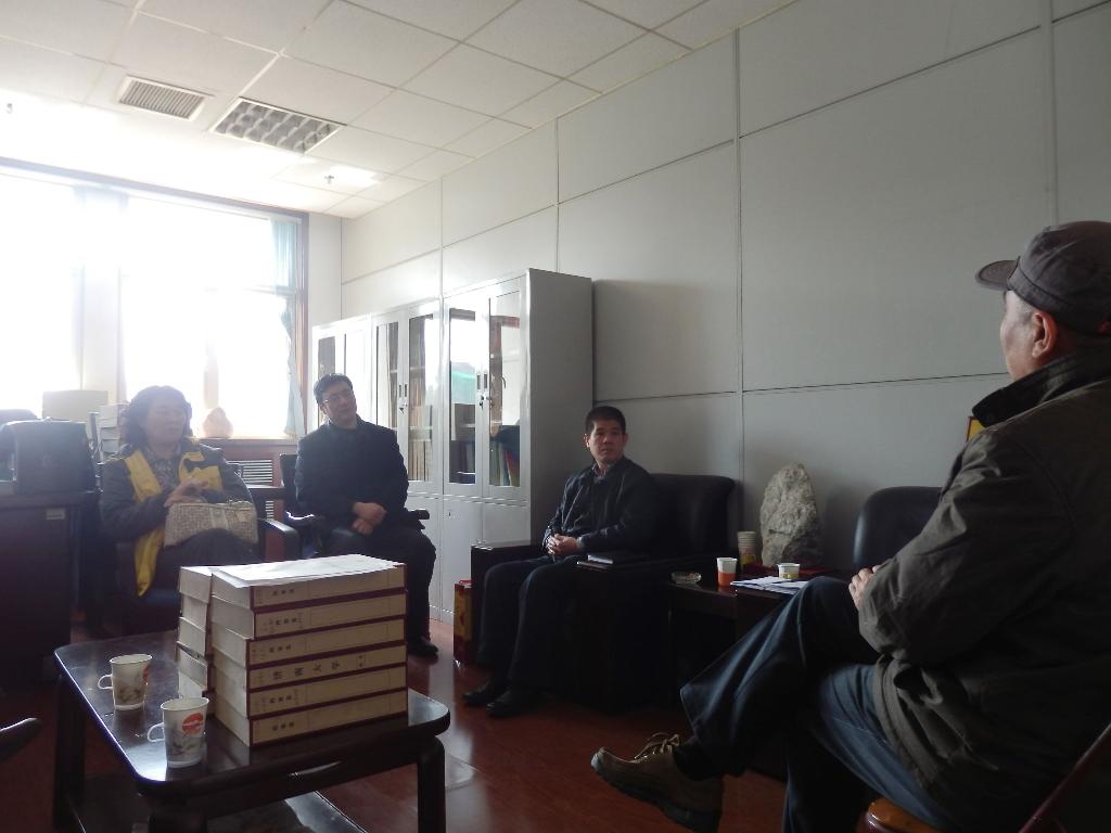 图片新闻：2012年3月30日，审计处一行四人到济南大学审计处学习交流。